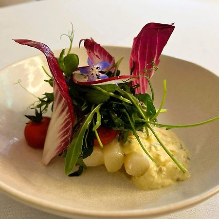 Le Victor Hugo - Hotel Et Restaurant - Logis Hotels Saint-Céré エクステリア 写真